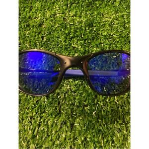 Vintage Sunglasses Black Frame Blue Mirrored Lenses Rubber Grip Arms